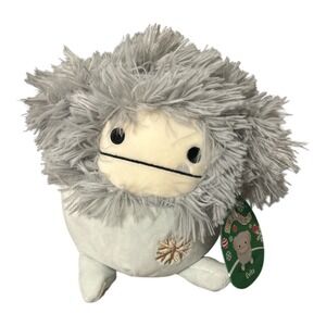 Squishmallows Evita Bigfoot Yeti 8" Holiday Snowflake Plush 2022 Kellytoy NWT